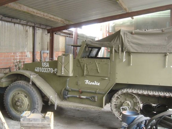 Half-Track M16 de l'Aigle